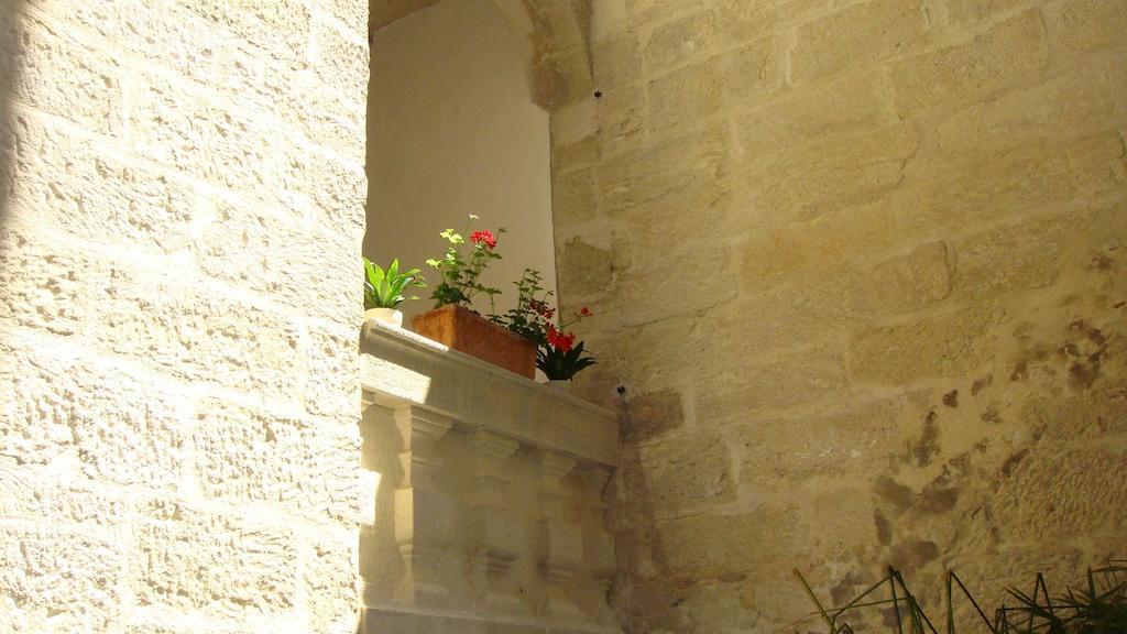 Le Richelieu Bed & Breakfast Uzès Eksteriør bilde