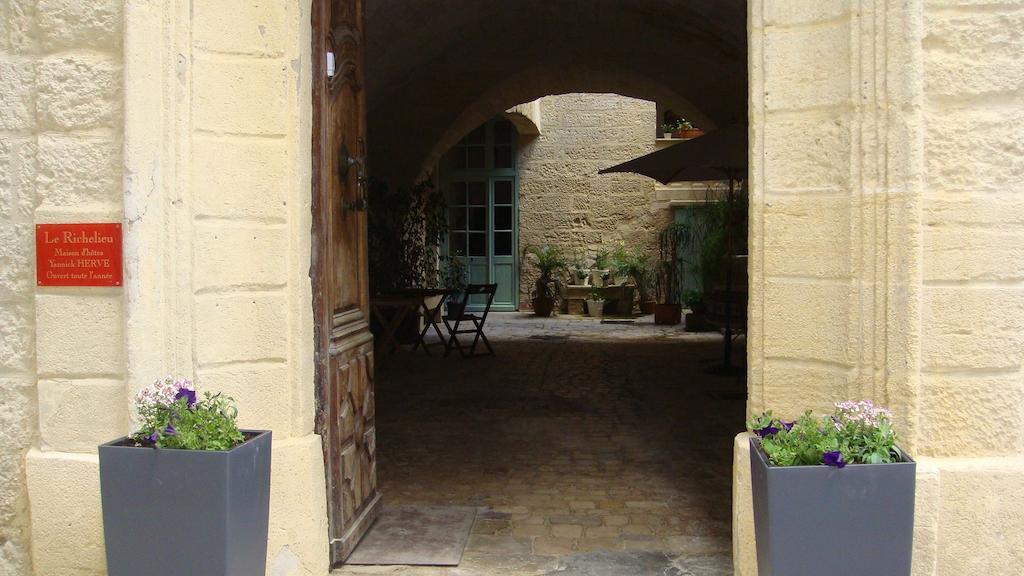 Le Richelieu Bed & Breakfast Uzès Eksteriør bilde