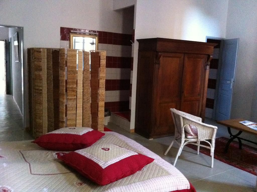 Le Richelieu Bed & Breakfast Uzès Rom bilde